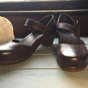 Women's Dansko shoes 37 US 6.5-7